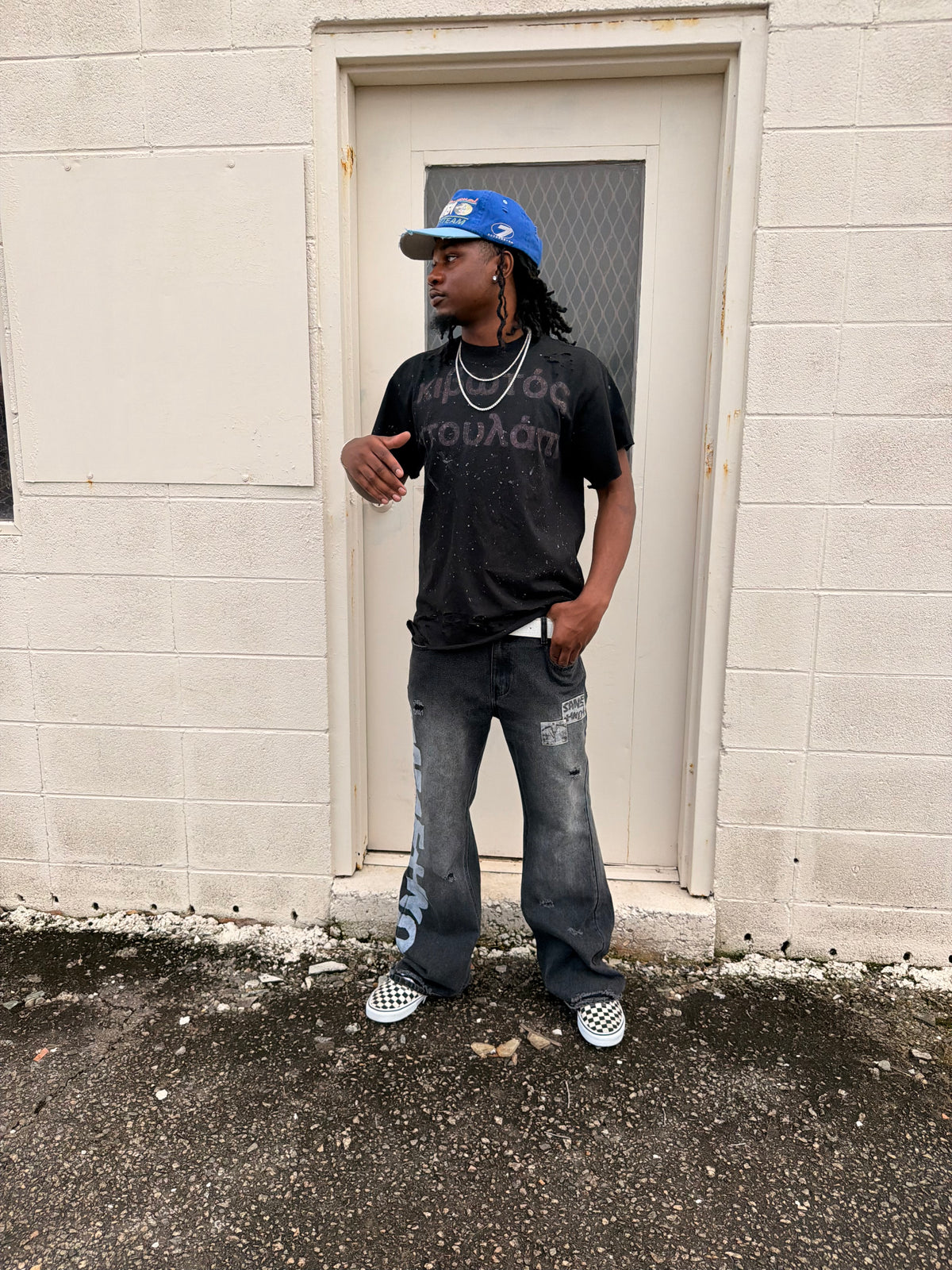 "Kibwtos Essentials" Vintage Tee